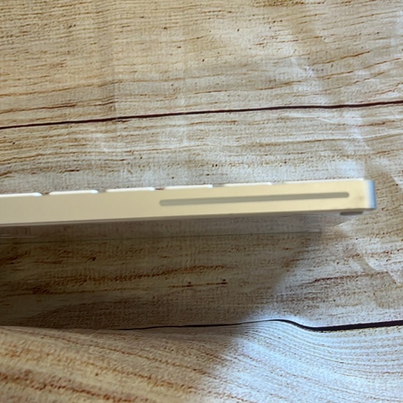 Apple Magic Keyboard A1644 - Picture 6 of 8